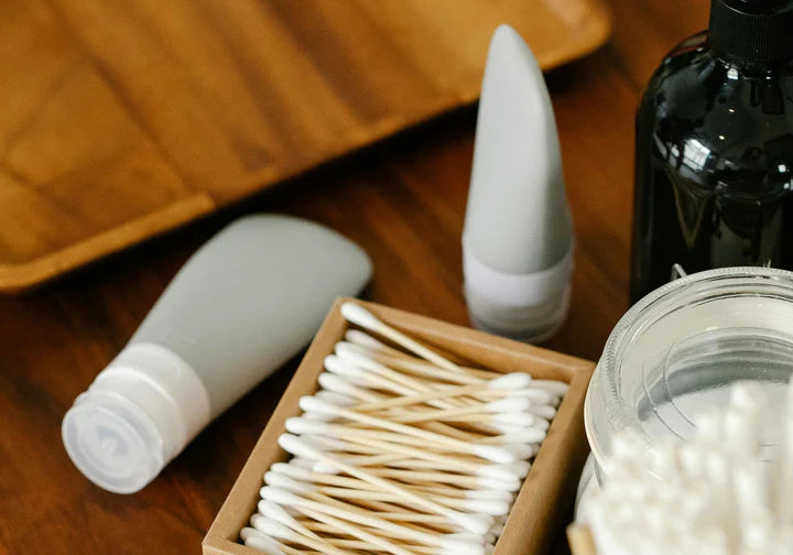 Small essentials you need in your mini makeup bag for quick touch ups